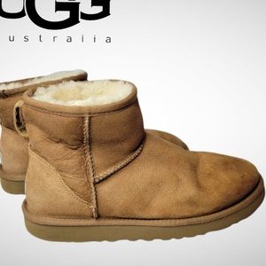UGG Classic Mini II Chestnut Boot Women's US 7
